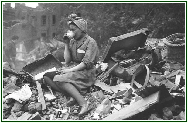 Escena de Londres después de un bombardeo Nazi - Movimiento Teosófico