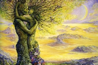 Pintura de um casal abraçado que se transforma em árvore com pássaros, diante de montanhas douradas e lua no céu, por Josephine Wall.