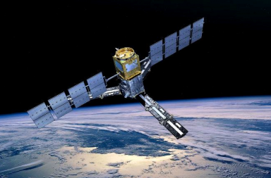 Satélite SMOS de observação da Terra da Agência Espacial Europeia (ESA) em órbita, ilustrando o artigo sobre o poder curativo da universalidade.